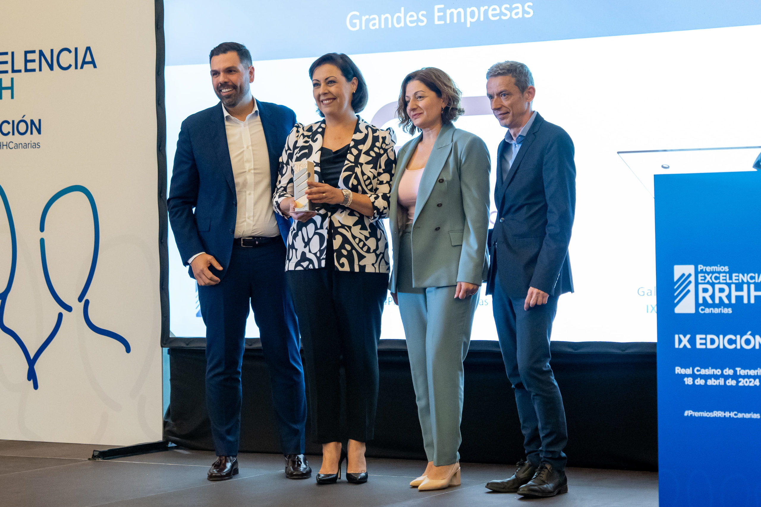 GF Hoteles recibe el Premio Excelencia en RRHH - GF Hoteles receives the Award for Excellence in Human Resources in the Canary Islands